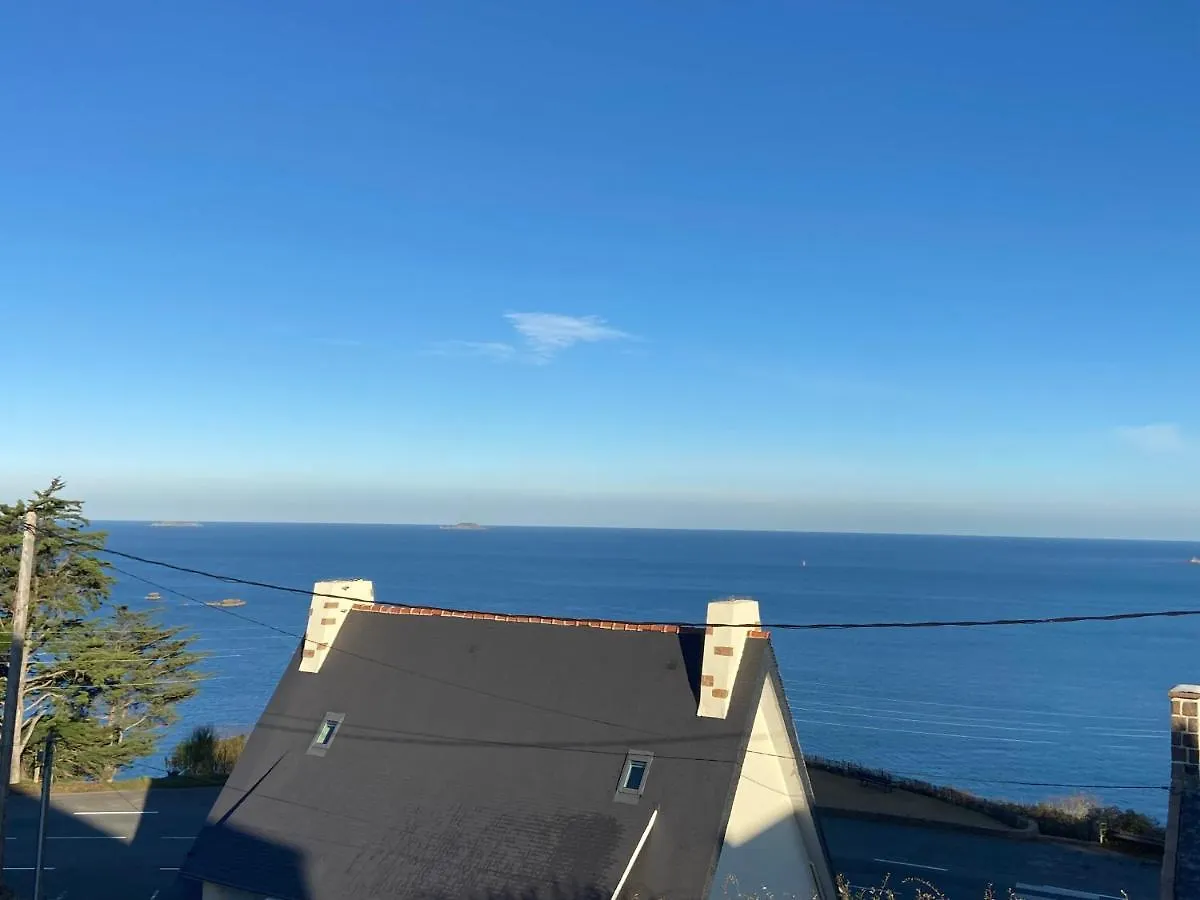Appartement Appart n° 14, VUE MER, Perros-Guirec 0*,  France